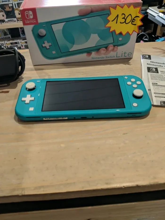 Nintendo Switch Lite Turquoise - photo numéro 5