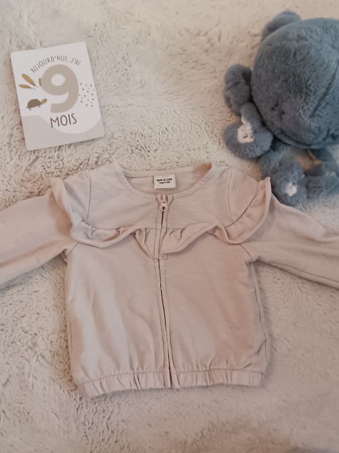 Sweat 9 mois tape a l'oeil