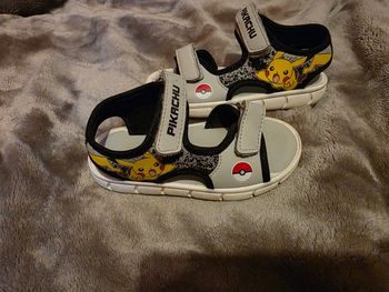 Sandale pokemon