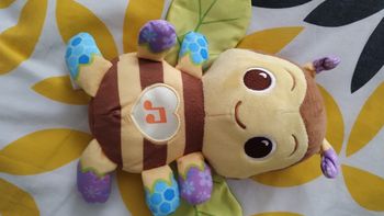 Jouet d'éveil abeille