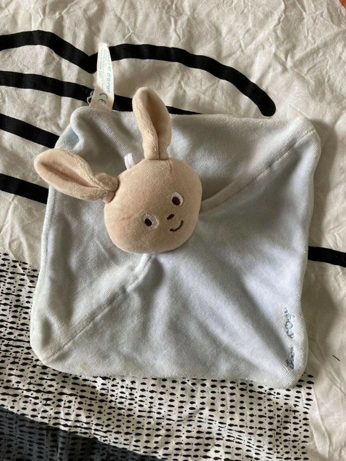 doudou plat lapin Sucre d'orge