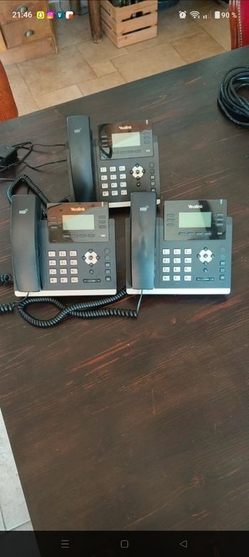 Lot de 3 téléphones IP Yealink T42S et T41S poste fixe VoIP SIP entreprise