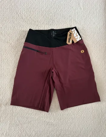 Short IXS
