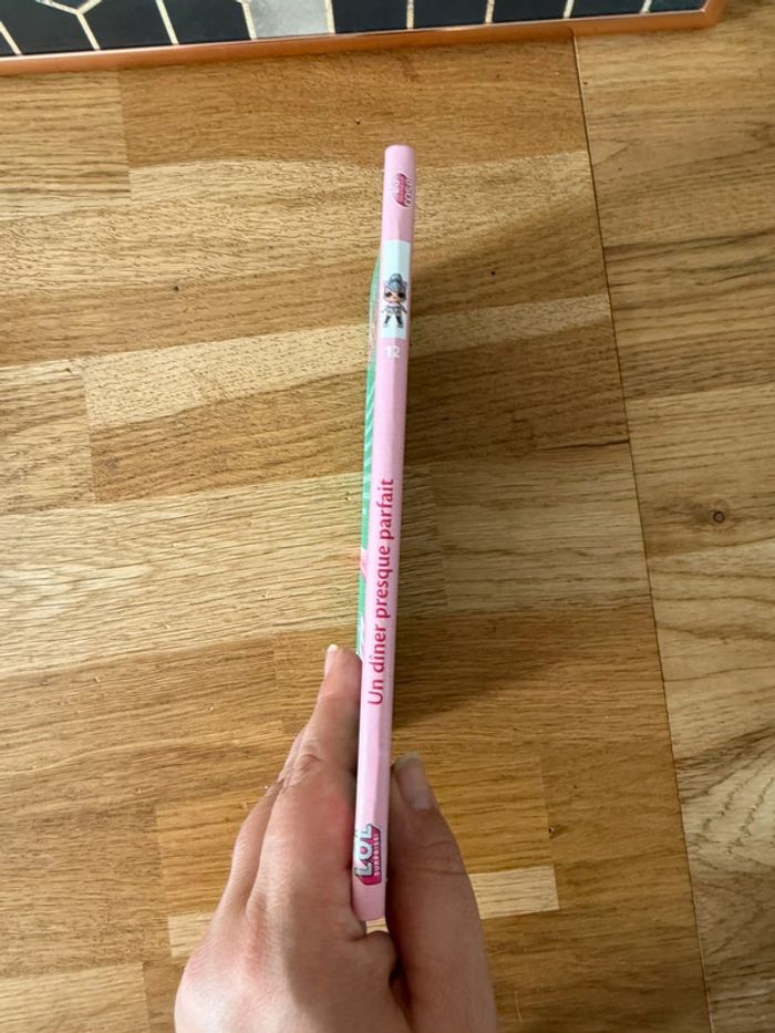 Livre LOL Suprise bibliothèque rose numéro 12 - photo numéro 2