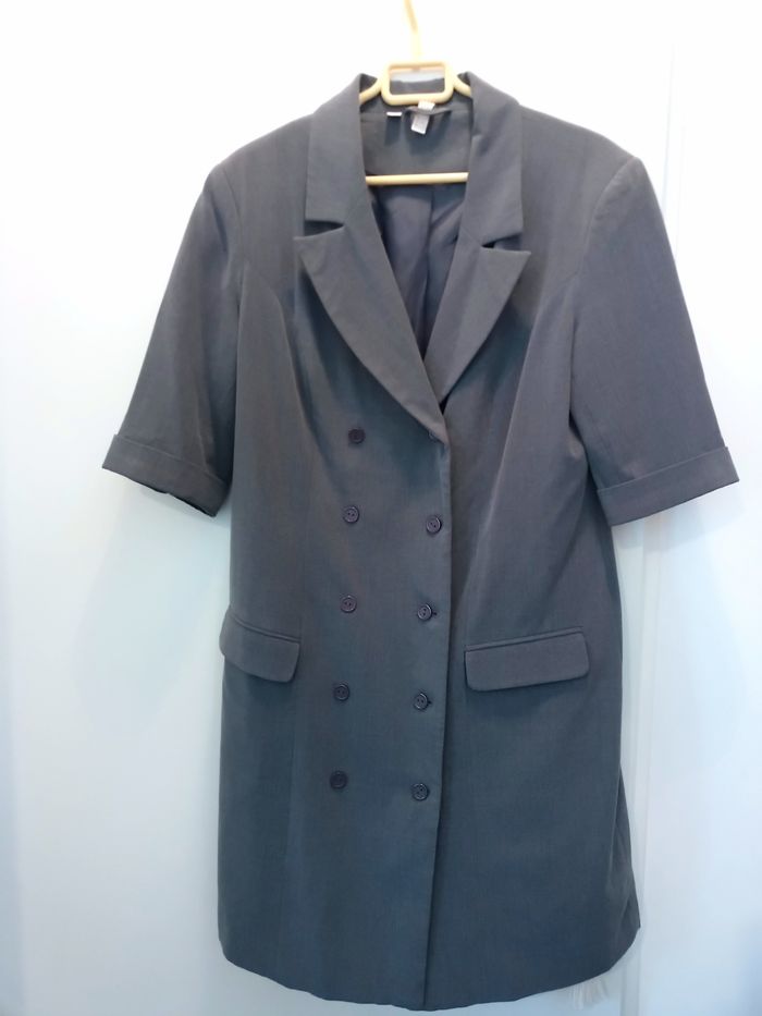 Très jolie robe blazer - photo numéro 3