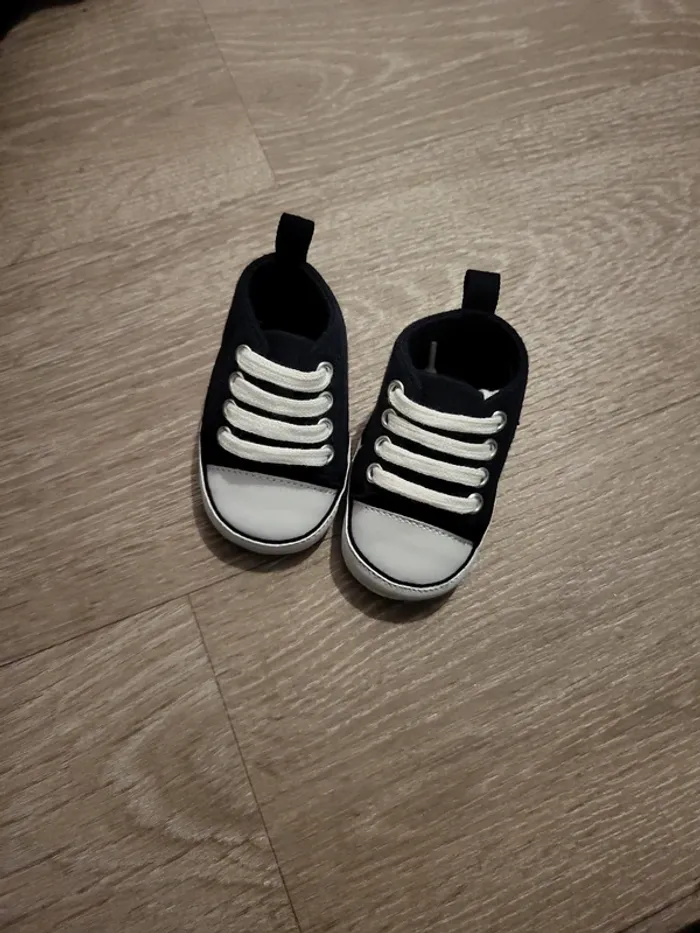 Basket bébé taille 3/6 mois