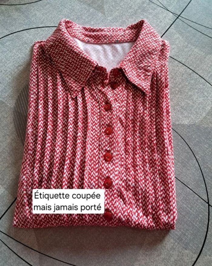 Lot de 2 chemises / polos NEUFS pour femme Taille 50 - photo numéro 6