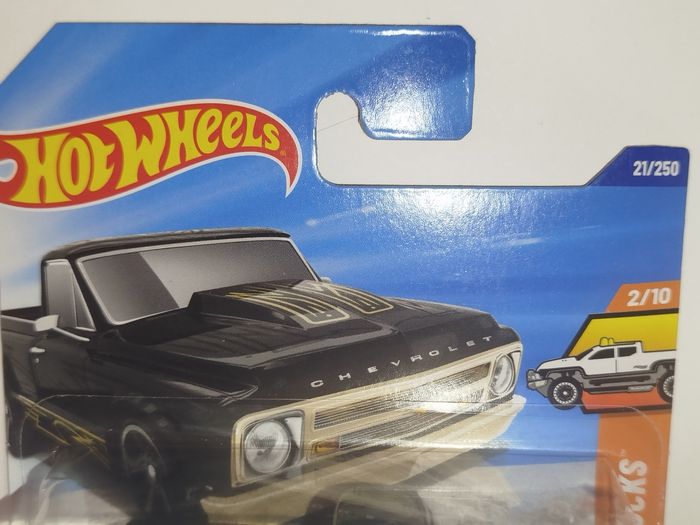 Hot Wheels '67 Chevy C10 2025 - photo numéro 9