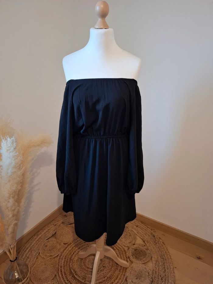 Petite robe noire fluide neuve Missguided taille S/M 36/38 - photo numéro 2