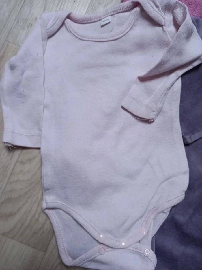 Lot de 9 vêtements - photo numéro 4