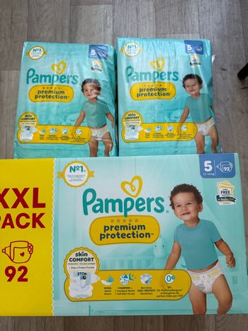 Lot de 158 couches  Pampers premium protection taille 5 