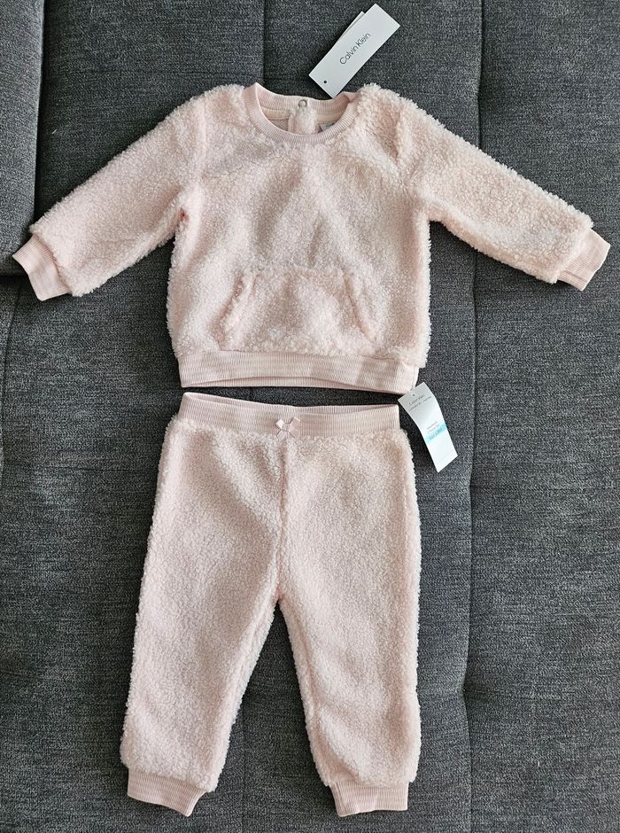 Ensemble Calvin Klein
