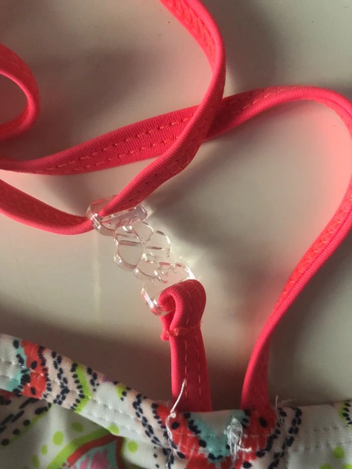 Sublime maillot de bain 2 pièces taille 8 ans - photo numéro 3