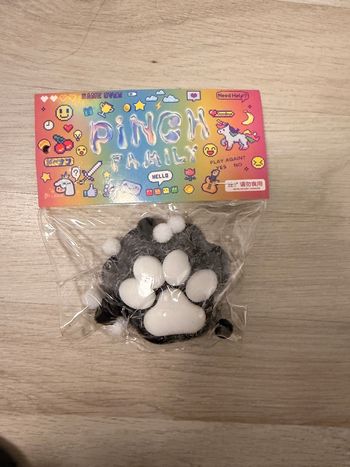 Squishy jouet anti stress NEUF plusieurs formes disponibles