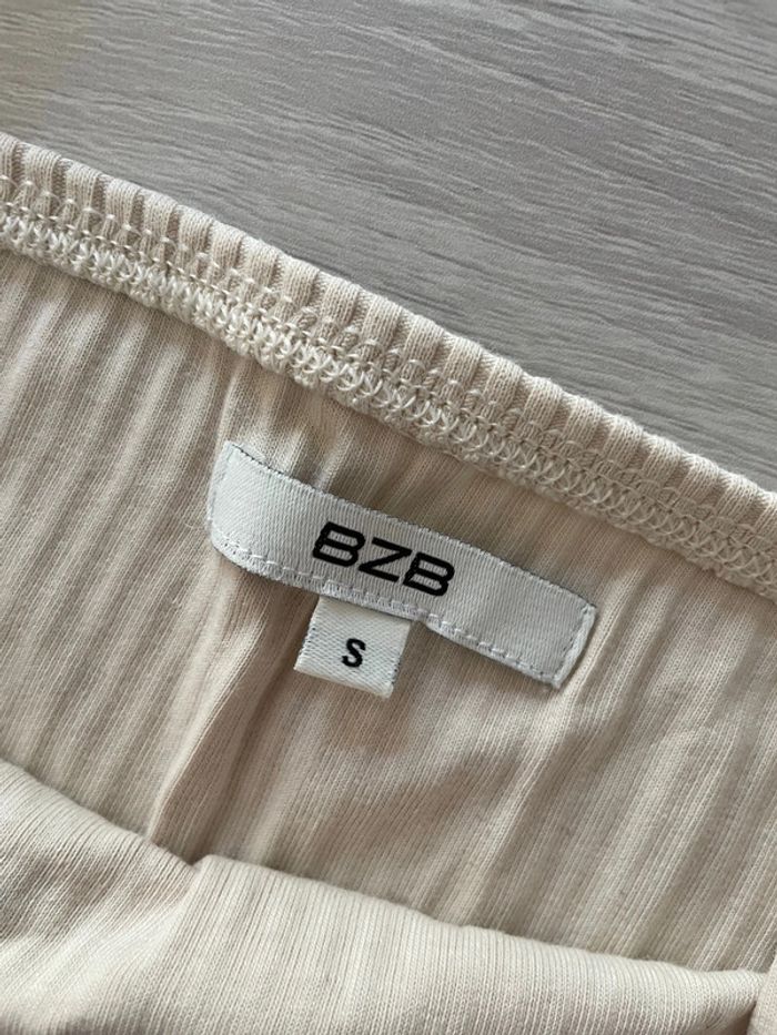 Top beige - photo numéro 3