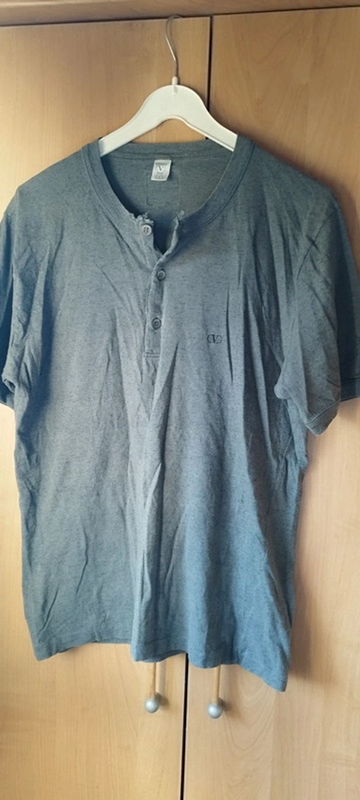 Polos