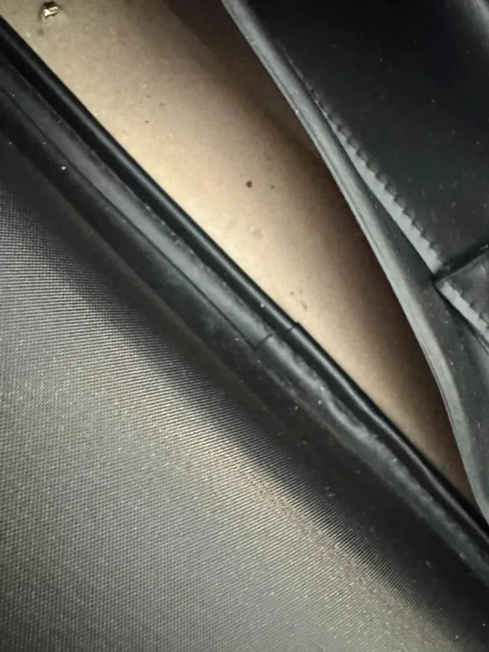 Bagage Lancel, bon état général mais il y a des petites traces d'usures, 53x35x15cm - photo numéro 11