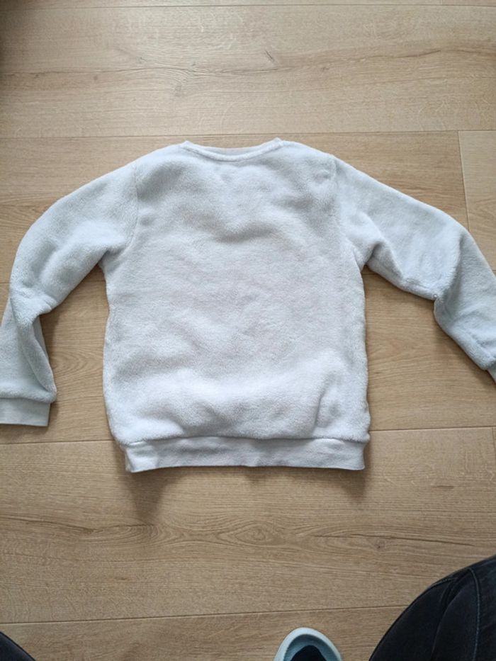 Pull Disney 10ans - photo numéro 3