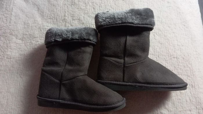 A Donner Si Achat mini 5€  Bottines taille 7 Canada voir infos