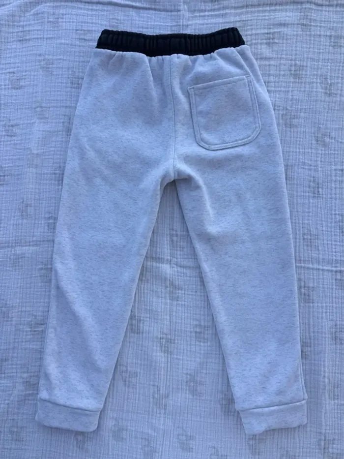 Pantalon Jogging Kiabi 6 ans - photo numéro 3