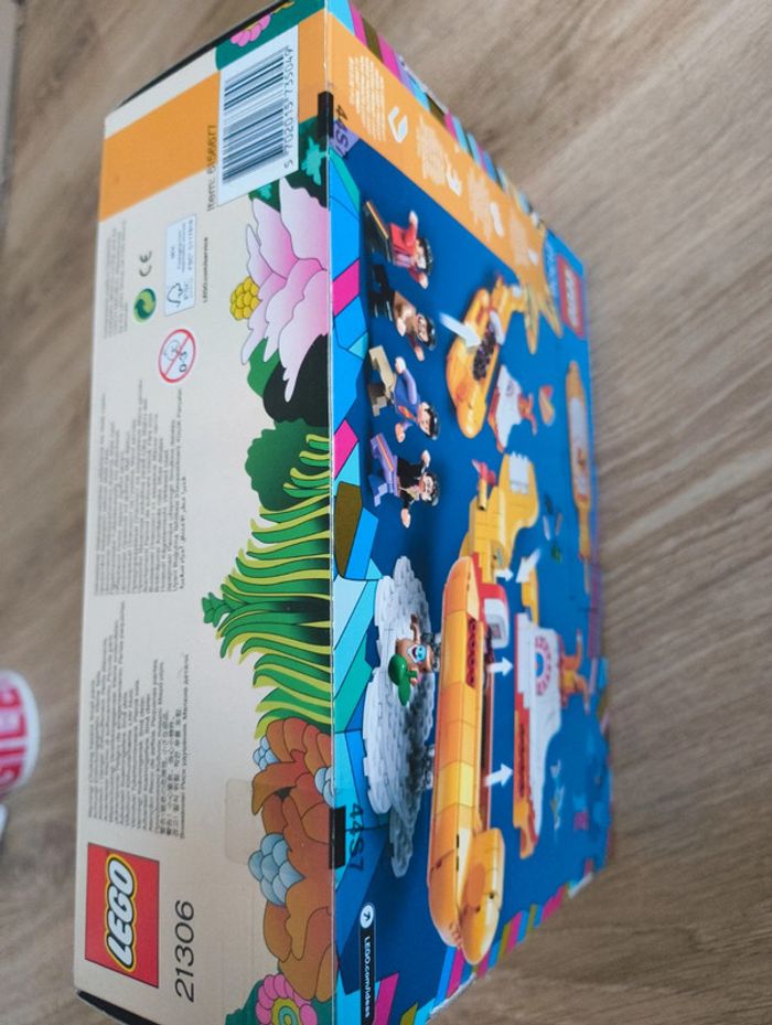 Lego 21306 - The Beatles Yellow submarine - photo numéro 4