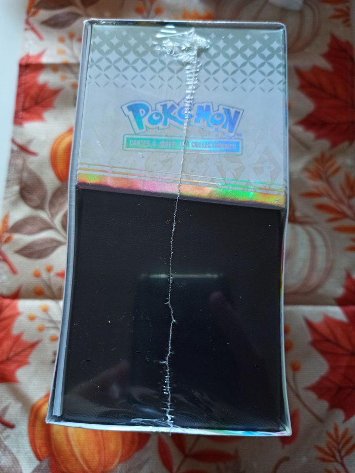 ETB Pokémon Évolution Prismatique - Neuf & Scellé ( Avec Défaut) - photo numéro 6