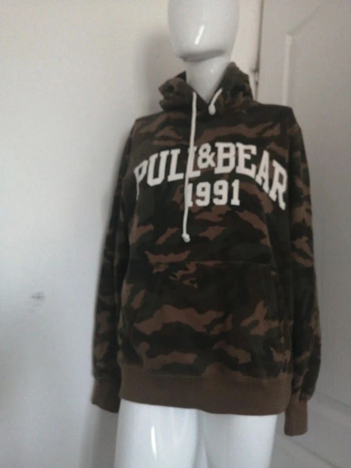 pull et pull a capuche Pull & Bear marron taille M