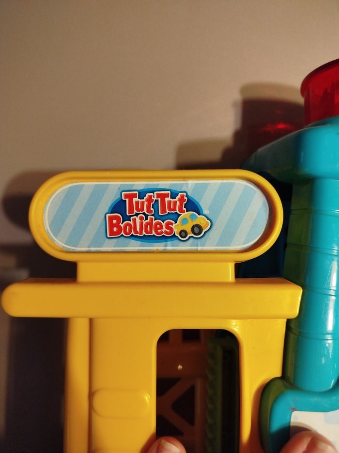 Poste de police tut tut - photo numéro 2