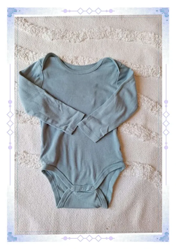 Lot body garcon 18 mois - photo numéro 2