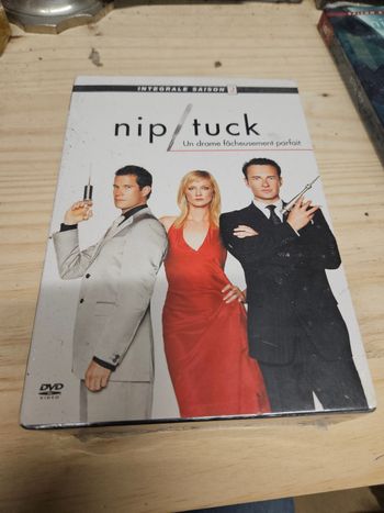 Dvd nip tuck l intégrale de la saison 2