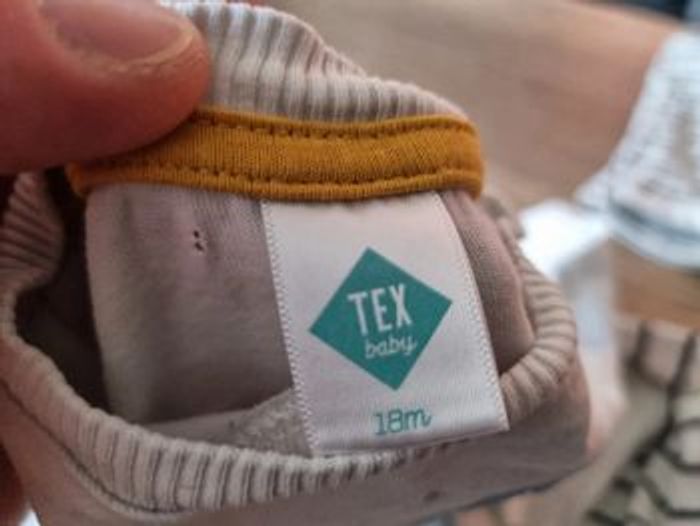 Lot Tee-shirt mi saison - photo numéro 6