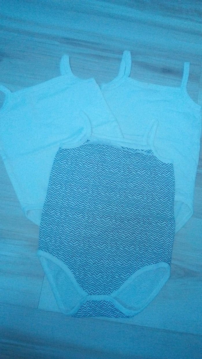 Lot de 3 bodies bretelles