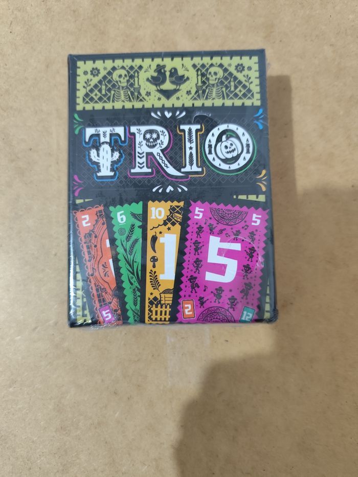 Trio jeu de société Neuf jamais ouvert