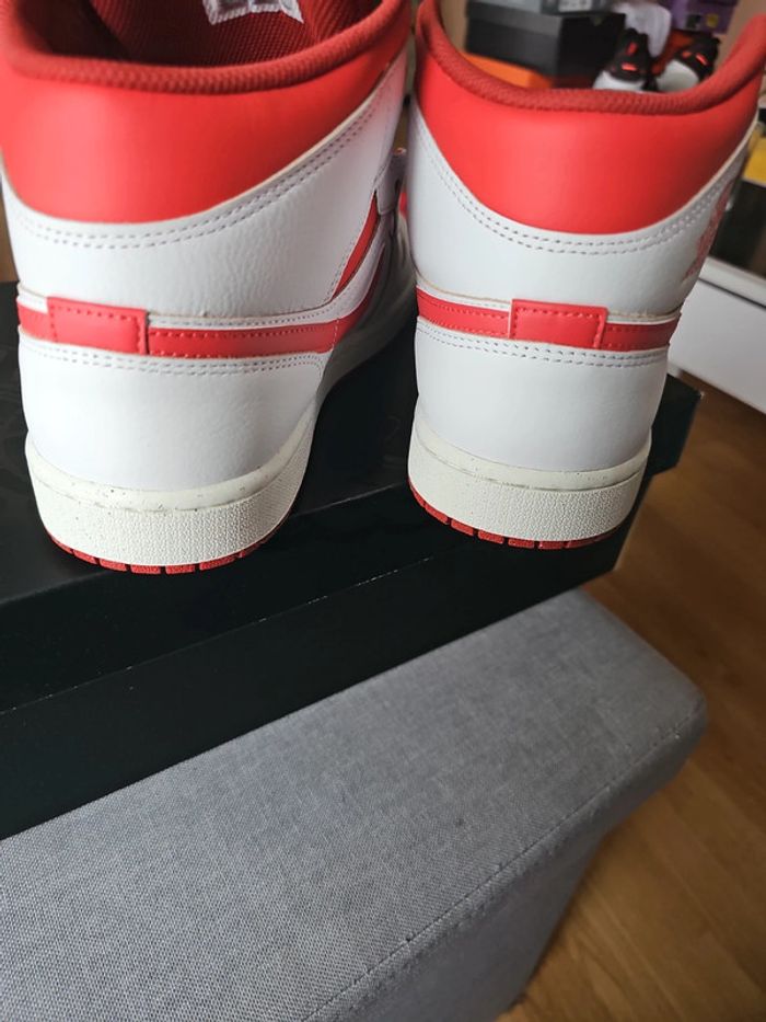🔥Nike Air Jordan 1 Mid Dune Red T.44🏀 - photo numéro 4