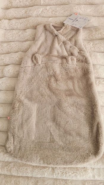 Magnifique Gigoteuse hiver en fausse fourrure Noukie's 0-6 mois Neuf