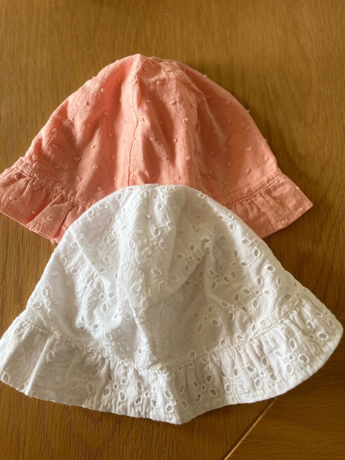 2 chapeaux fille