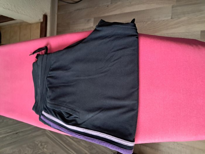 LOT DE BERMUDA XL PROCHE DU NEUF