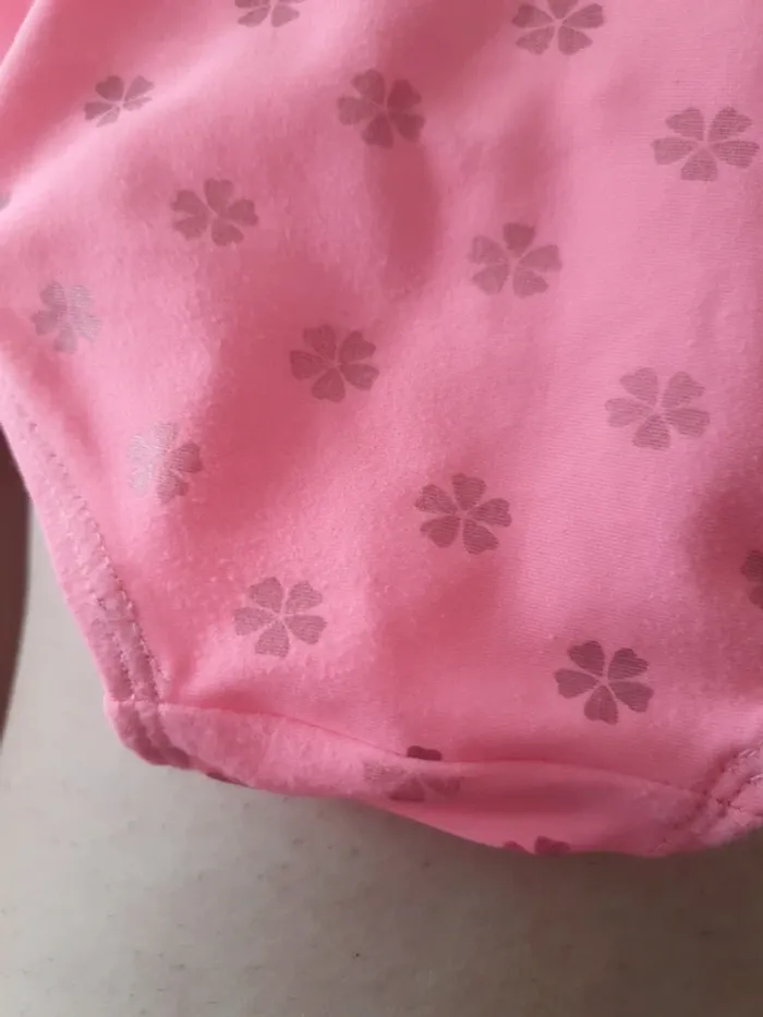 Maillot de bain 1 pièce 9/10 ans - photo numéro 5