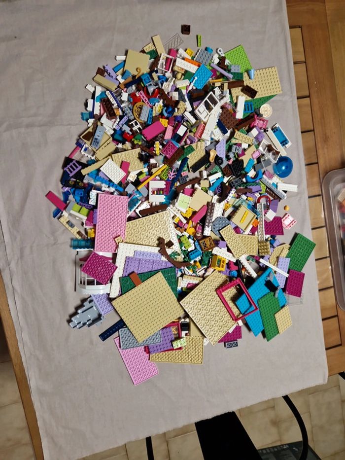 2,250 kg compatible lego