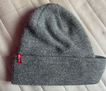 Bonnet gris Levi’s