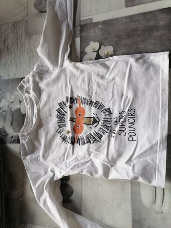 Tee shirt