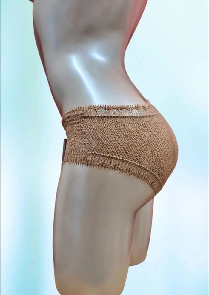 Chantelle shorty dentelle Python * taille 40 * - photo numéro 4