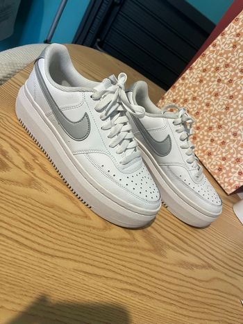Paire Nike Air force grise et blanche