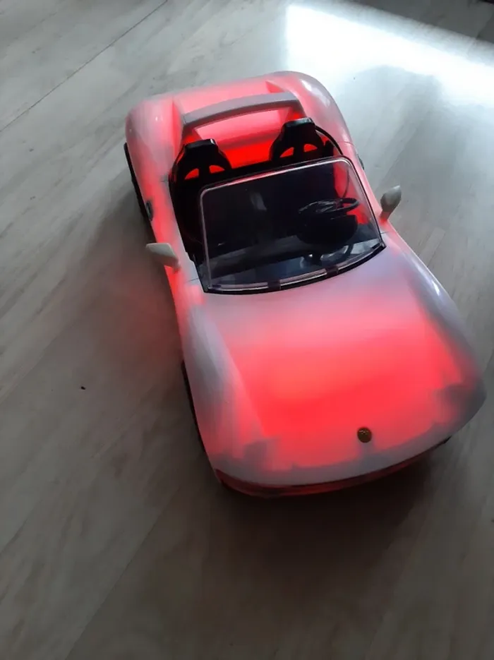 Véhicule Rainbow High voiture arc-en-ciel - photo numéro 5