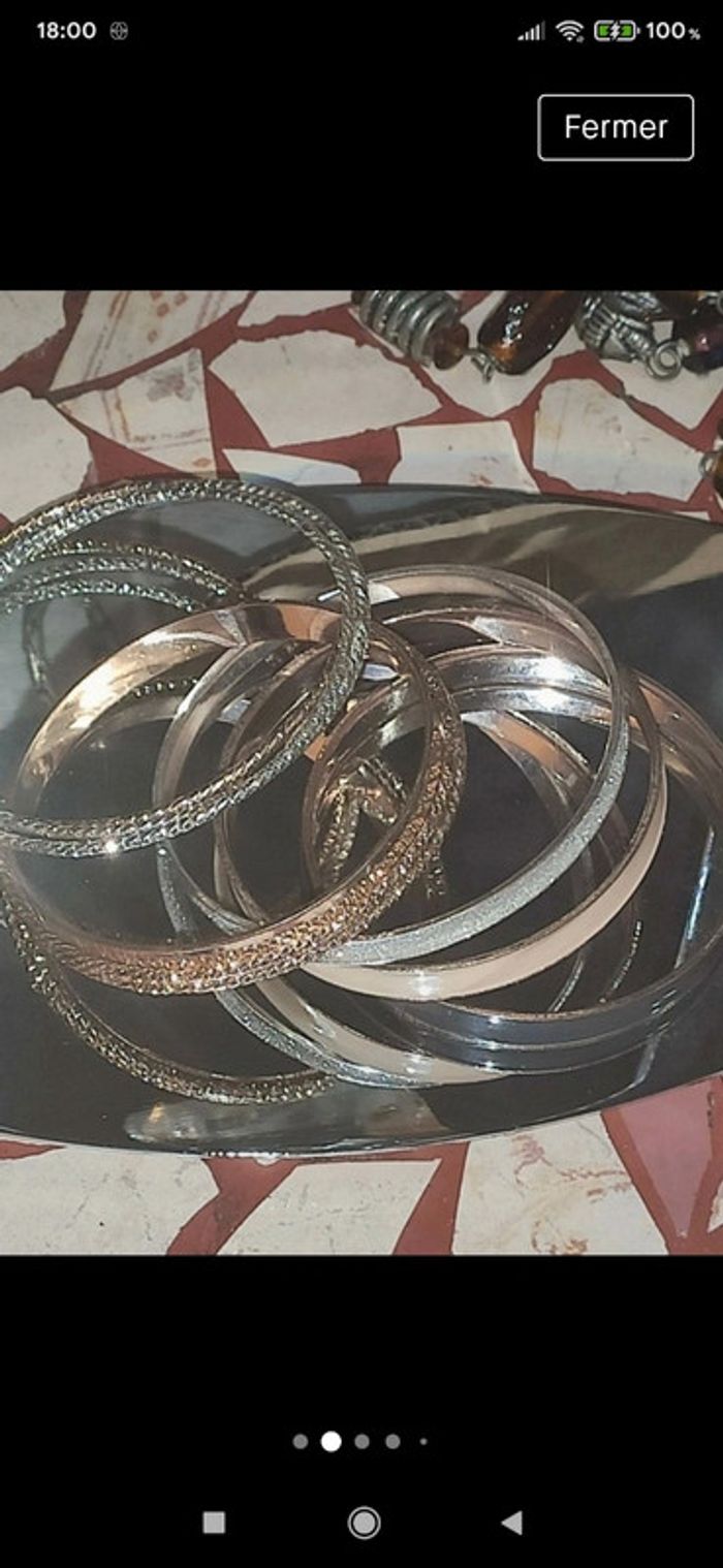 Lot de 9 bracelets