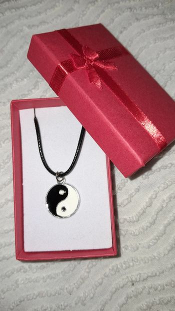 Collier yin-yang