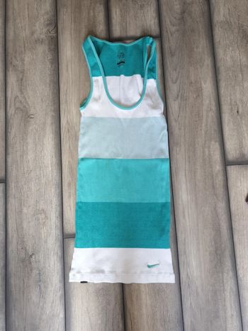 Debardeur Nike taille xs