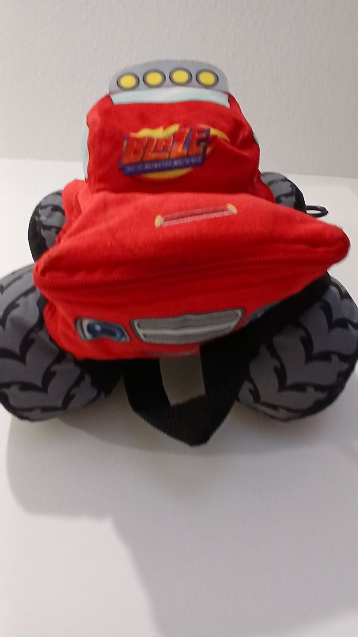 Sac a dos cars - photo numéro 3