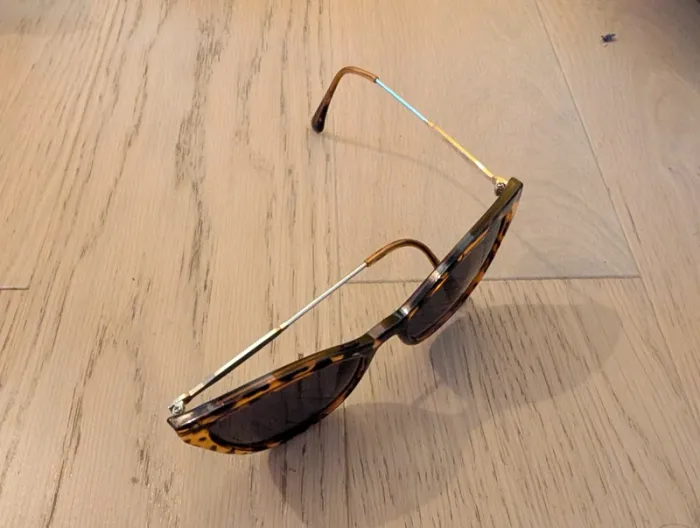 Lunettes de soleil écailles - photo numéro 2