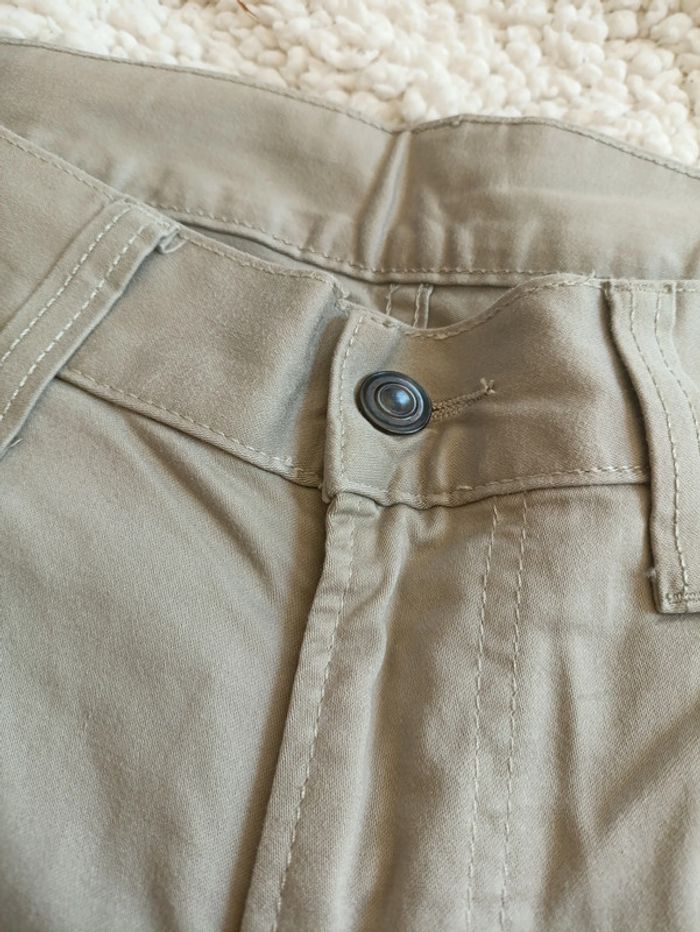 Pantalon slim kaki UNIQLO 32 x 31 - photo numéro 2